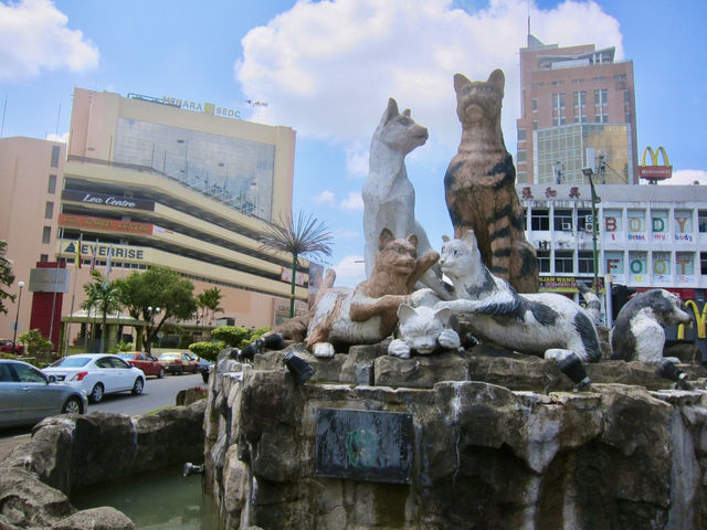 Crossing Cultures: A Local River Escape at Jeti Boyan, Kuching