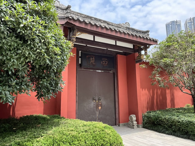 🛕 Dashengci Temple – Serenity in the Heart of Chengdu