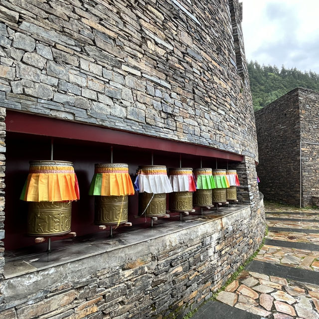 🌿 Wandering Through the Soul of Western Sichuan — 康定风景区