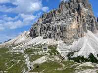 Three peaks 