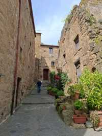 Timeless Beauty and Dramatic Views in Civita di Bagnoregio