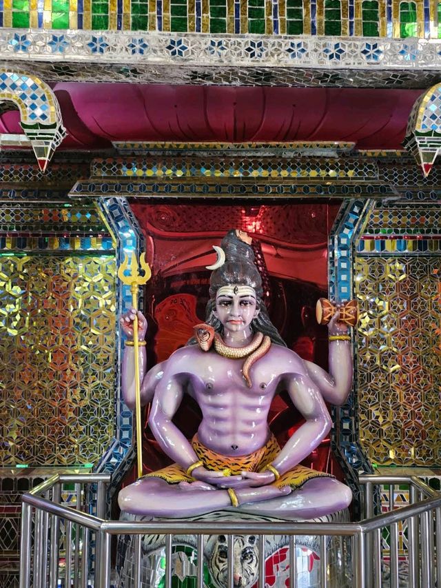 Arulmigu Sri Rajakaliamman Glass Temple, Johor Bahru