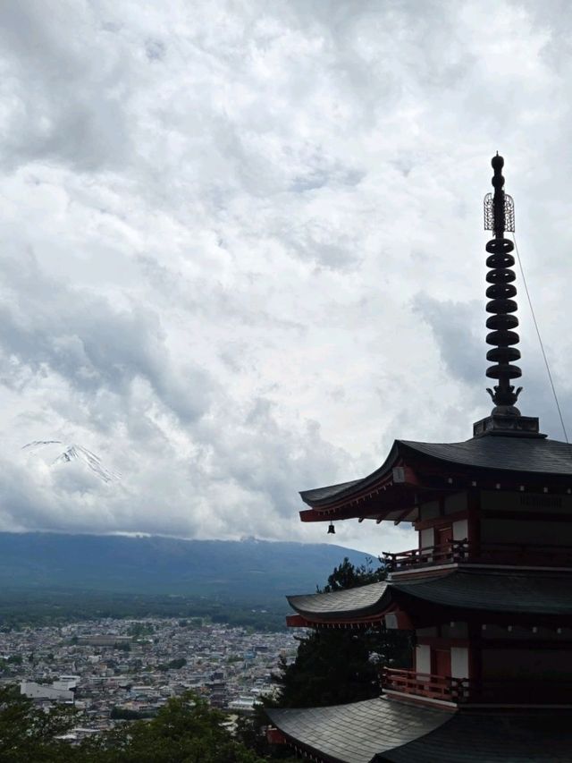 淺間神社的霧中相見🏔與富士山的未完之約⛰️