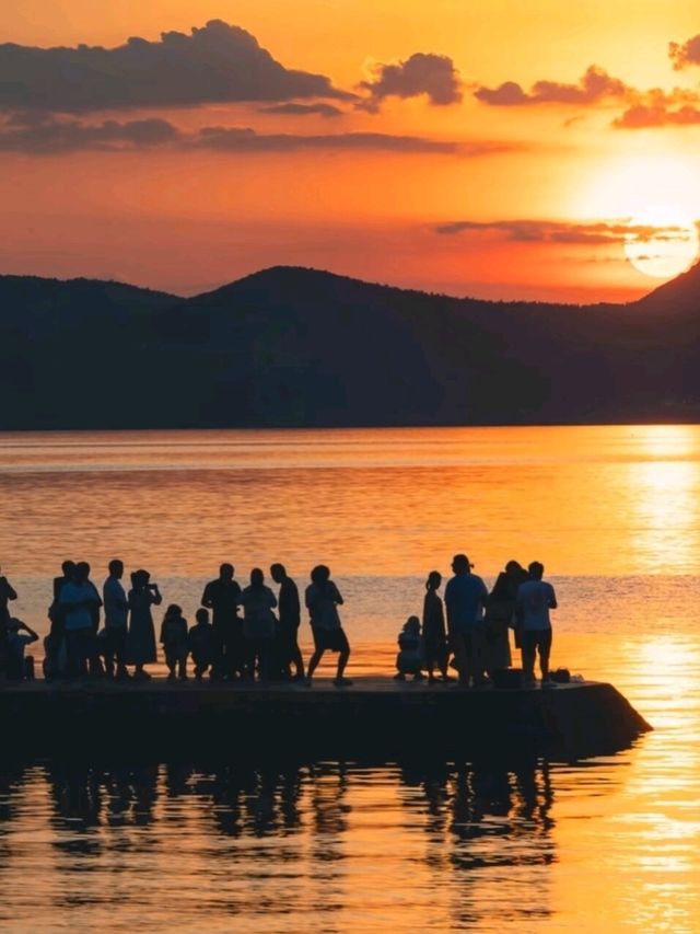 Kunming Haiyan Village: Where Dian Lake Whispers Ancient Stories Kunming Haiyan Village: Where Dian Lake Whispers Ancient Stories