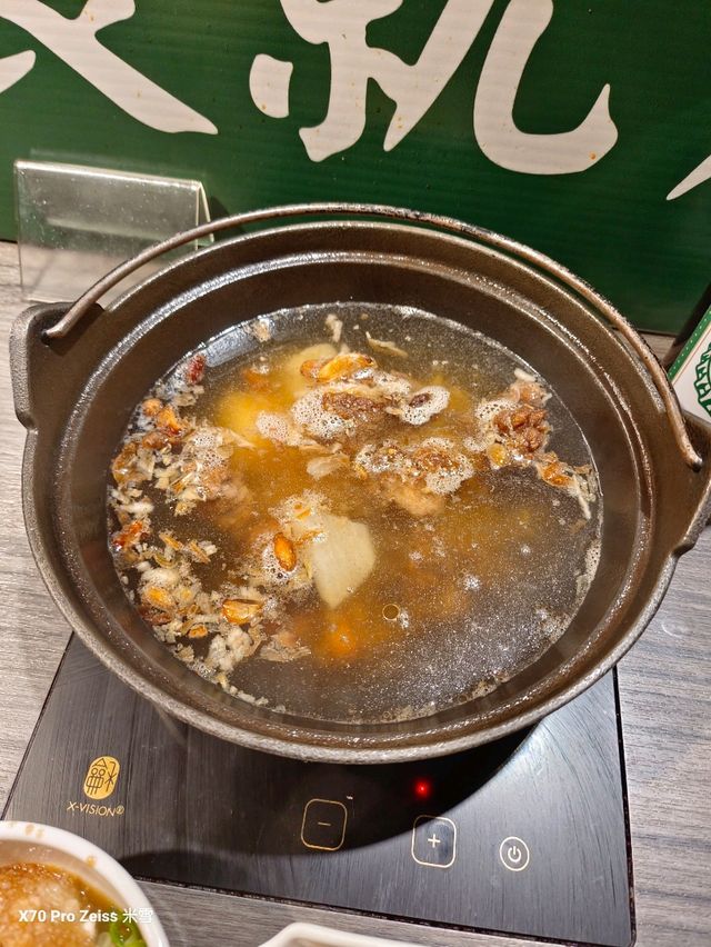 狂一鍋新莊復興店，平日午餐爽吃不限時