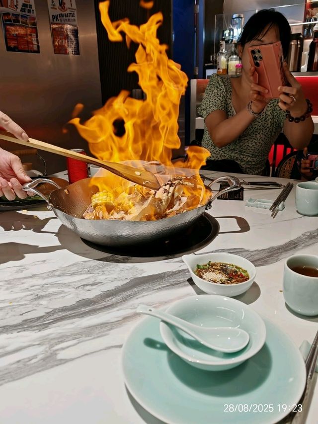 火焰新鮮龍蝦煱湯底試過沒有？