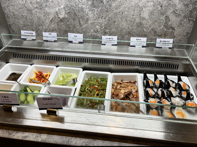 Transit with Ease, Board with Comfort - Oriental Club Lounge