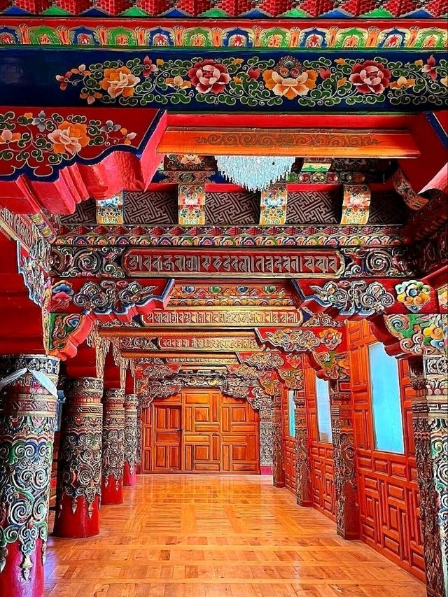 “Whispers of Faith at Muli Grand Monastery”
