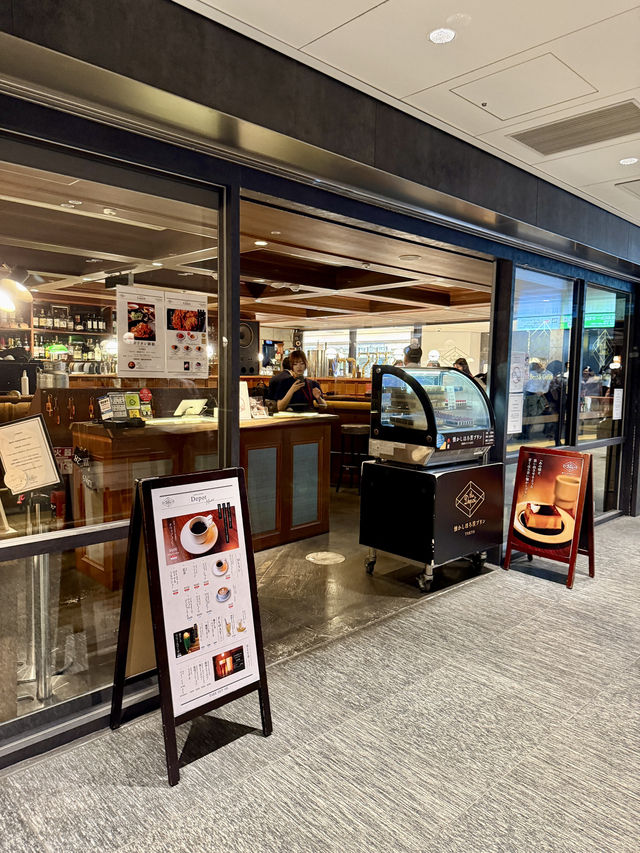 ☕ Nostalgic Café Vibes at DEPOT, Tokyo Station