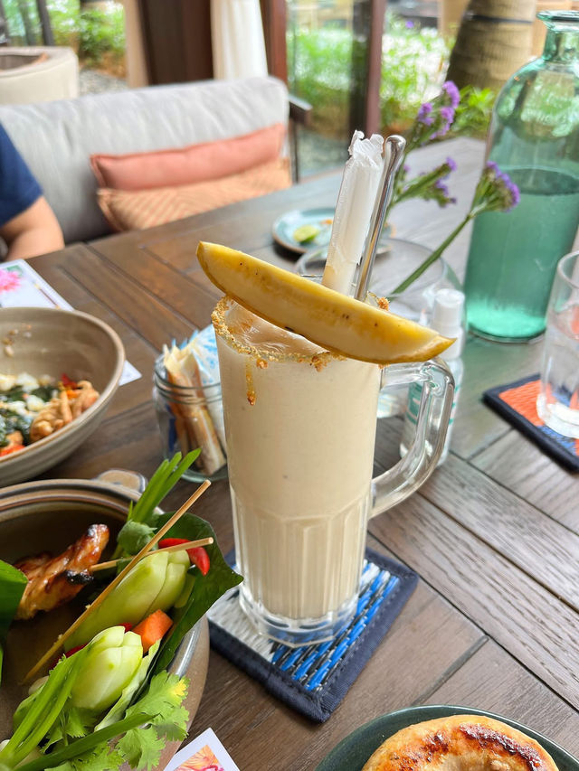 อาหารเช้า ปังๆ โรงแรม Kimpton Kitalay Samui 