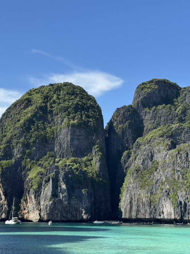 เกาะพีพี” 🏝 เกาะพีพี” 🏝