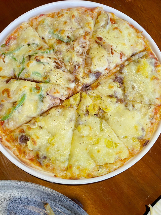 Saparis Eatery & cocktail bar Saparis Eatery & cocktail bar