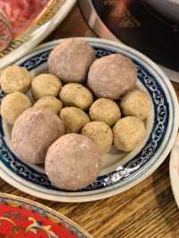 七十年代風裝修火鍋店，抵食二人套餐