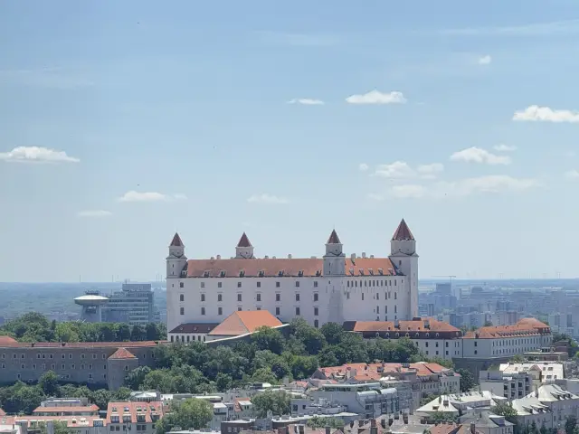 🏰 BRATISLAVA CASTLE — THE CROWN JEWEL OF THE DANUBE 🇸🇰✨