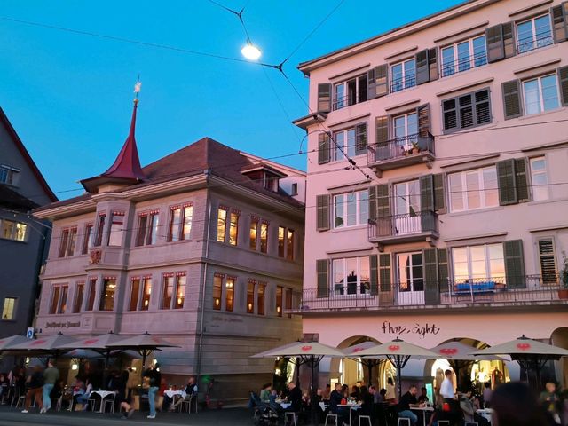 Zürich's Twilight Charm