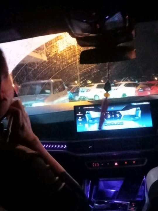 Labuan - Fly with wing Labuan - Fly with wing