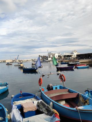 ร้านขายพาสต้าข้างทางในเมืองบารี 🇮🇹🍝 พาสต้าโอเรคเคียตเต้ ทำสดๆ ต่อหน้าคุณ