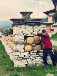 Kurjey Lhakhang: Bhutan’s Sacred Hidden Gem 🌄✨