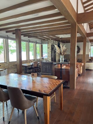 Enjoy a Relaxing Time at a Stylish Cafe in Nasu..
