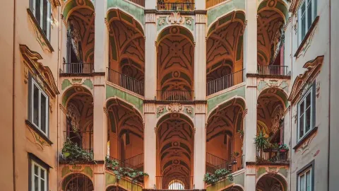 Naples (Napoli), Italia — Apa Adanya, Romantis & Penuh. — traveler post in Napoli