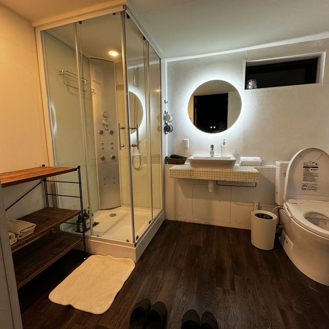 A luxurious Glamping in the dark Kawaguchiko