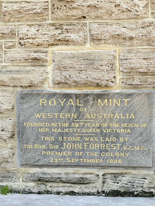 Perth mint ( Birth of gold bar 😋😋)