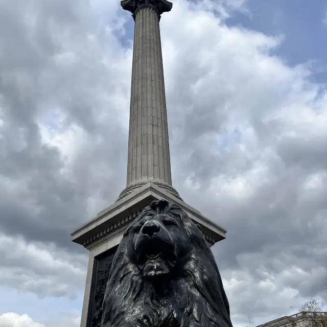 Travel Trafalgar Square