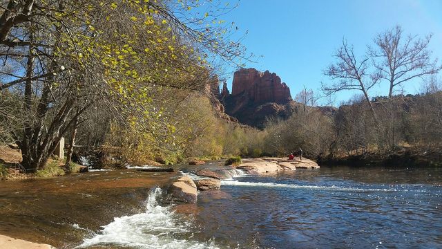 Red Rocks and Spiritual Retreats 🌄