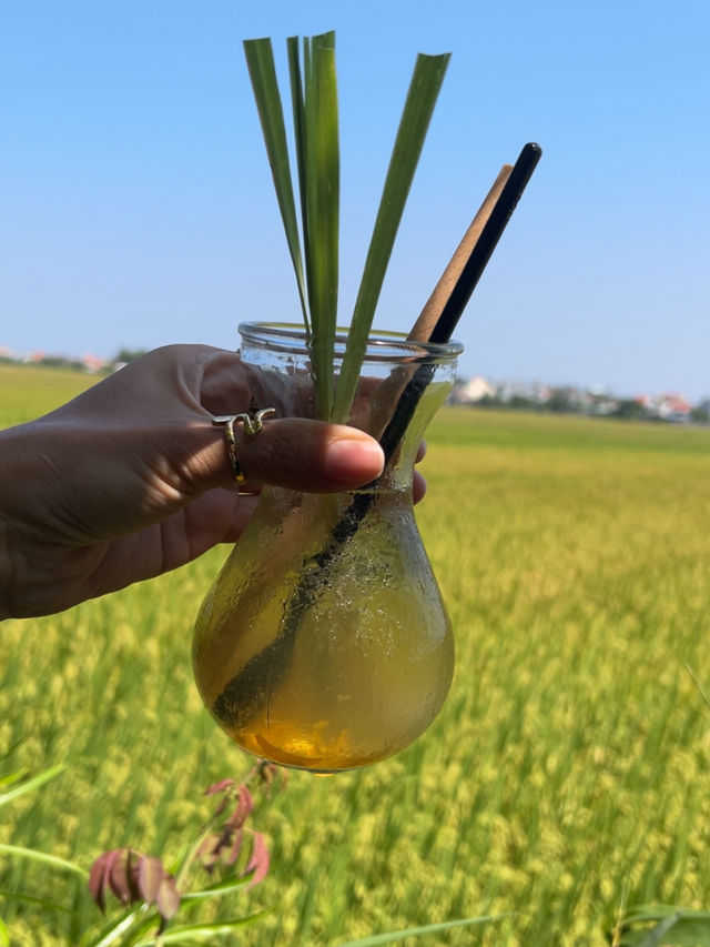 This café will meet you from 6 am in the morning Hoi An!