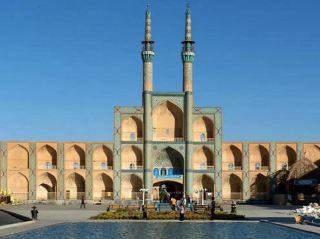 阿米爾·查赫馬克建築群－亞茲德的永恆傑作🕌✨