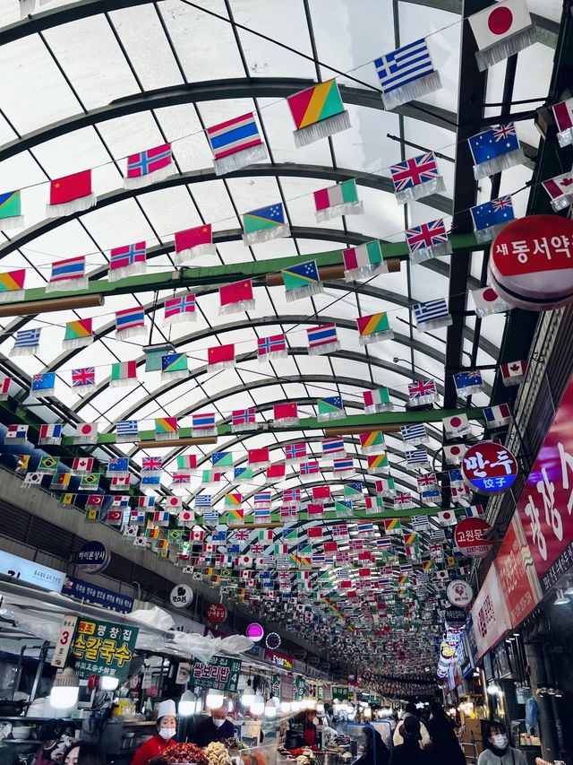 Foodies Paradise - Gwangjang Market 🇰🇷