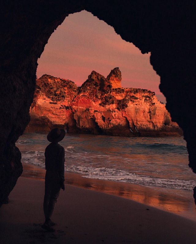 Postcard Perfect: Living the Dream in Algarve, Portugal 📸