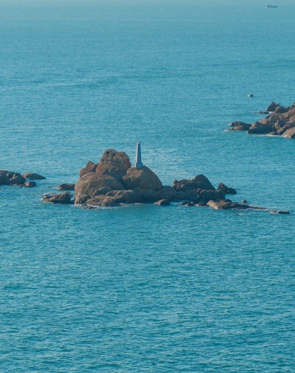 接下來就去這座小島發呆看海