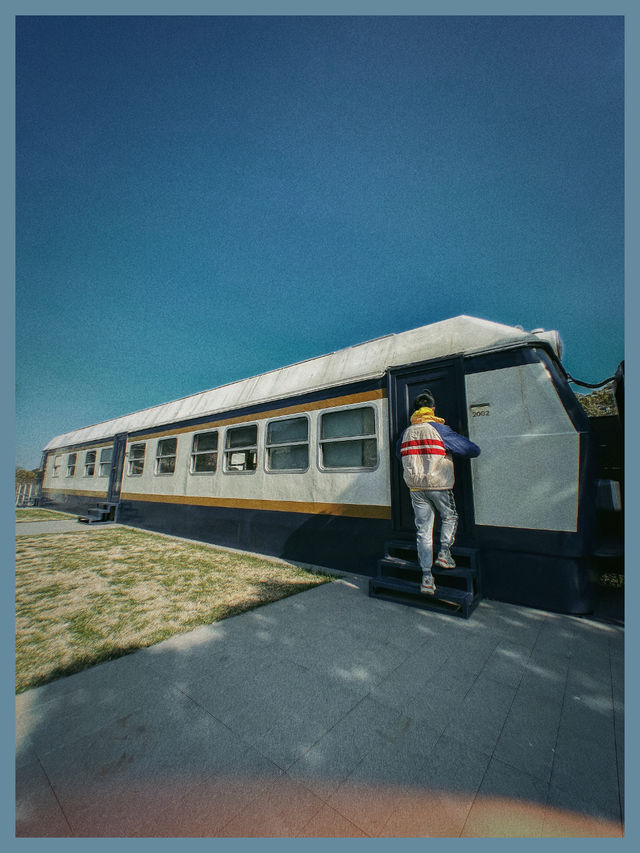 宜興旅行懸崖之上的列車客房望山攬雲徒步露營一站式