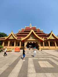 雲南西雙版納勐泐大佛寺丨釋迦牟尼佛像高49米，大金塔金壁輝煌