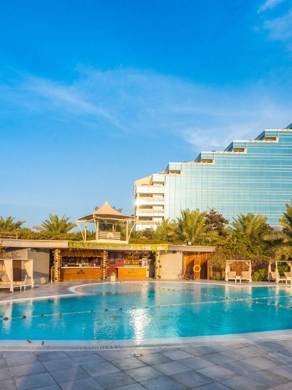 🌟 Bahrain Bliss: Art Hotel & Resort Must-Visits! 🌴
