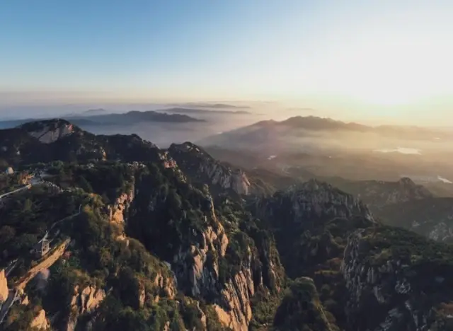Journey to Mount Tai: Experience the Charm of Nature and Culture, and Witness the Magnificent Scenery After Persistence