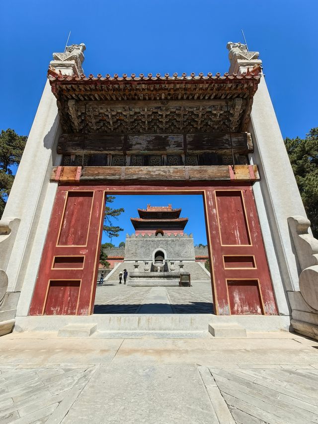裕陵是東陵最主要的陵寢