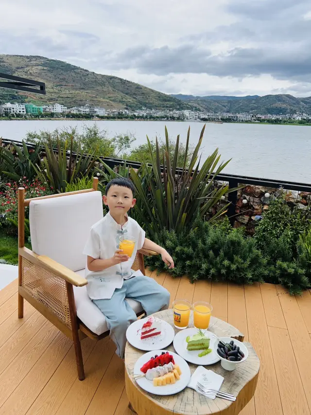 Full sea view private lodging, let the beautiful scenery accompany you to sleep