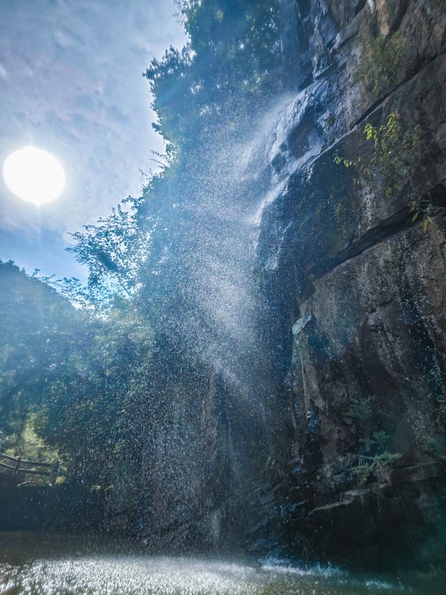 浙江漂流頂配版本 17º山泉峽谷漂流