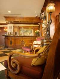🌟✨ Quito's Finest: Plaza Grande Hotel Highlights ✨🌟
