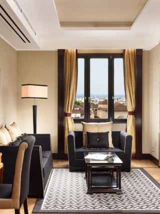 🏨✨ Turin's Top Stay: Elegance & Views at Principi di Piemonte 🏔️🛍️