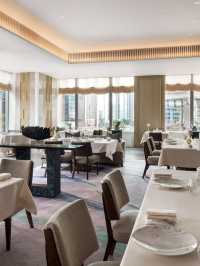 🌟 Hong Kong's Luxe Haven: St. Regis Hotel 🌃✨