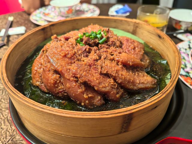 穿越千年，品味景德鎮瓷器與美食。