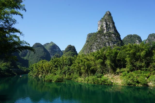 龍江第一灣是龍，沿途的山水才是睛。