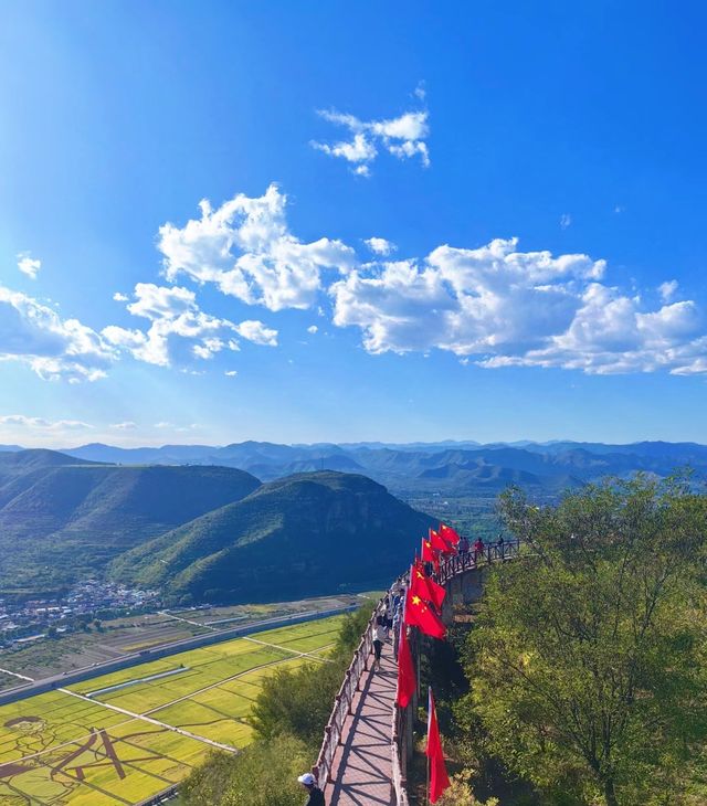 希望你們這個秋天也看到美麗的稻田畫邯鄲市涉縣韓王九寨稻田畫。