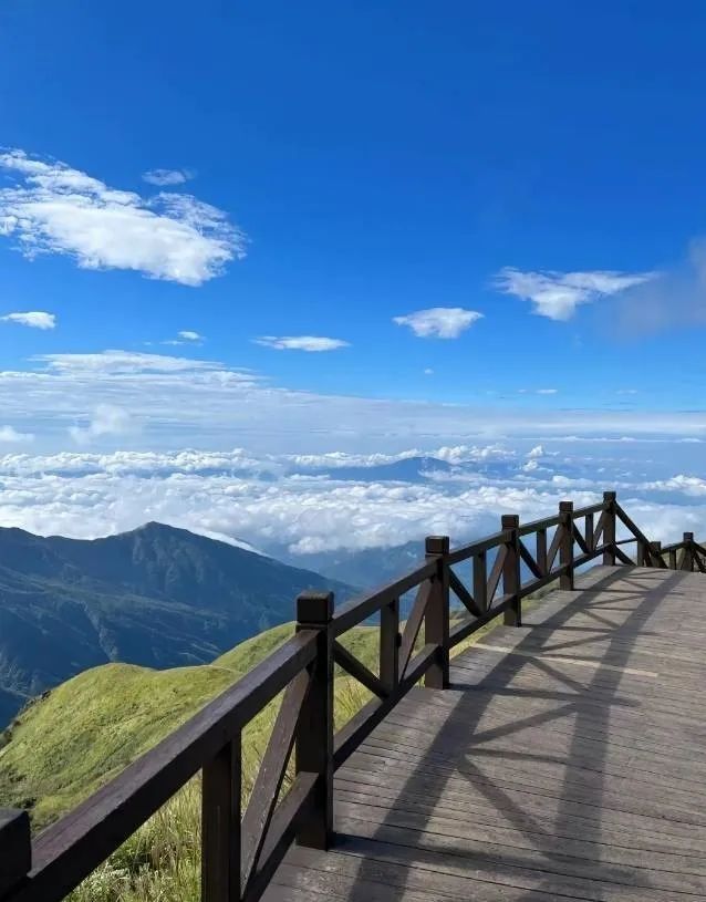 Explore the Beauty of Wugong Mountain in Jiangxi