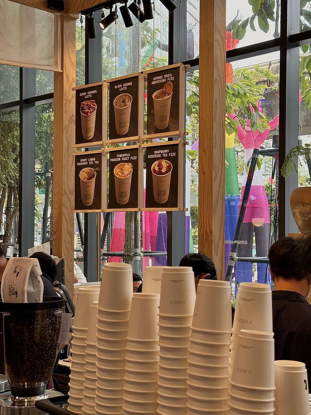 曼谷必喝！黄油小熊旁的宝藏飲品店A KEEN HOUSE
