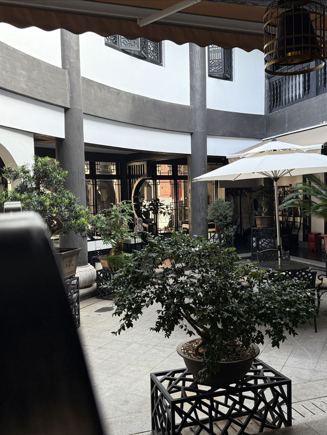 昆明市中心古色古香庭院酒店，愜意棲居～