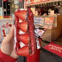 救命！大阪心齋橋這家草莓甜點店直接封神🍓